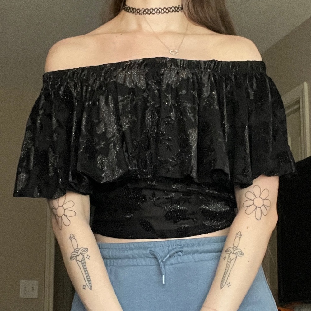 🌃 Shiny Off The Shoulder Blouse